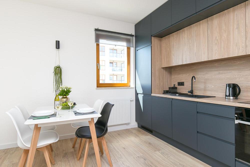 Apartament Black Zajezdnia Wrzeszcz Lejlighed Gdańsk Eksteriør billede